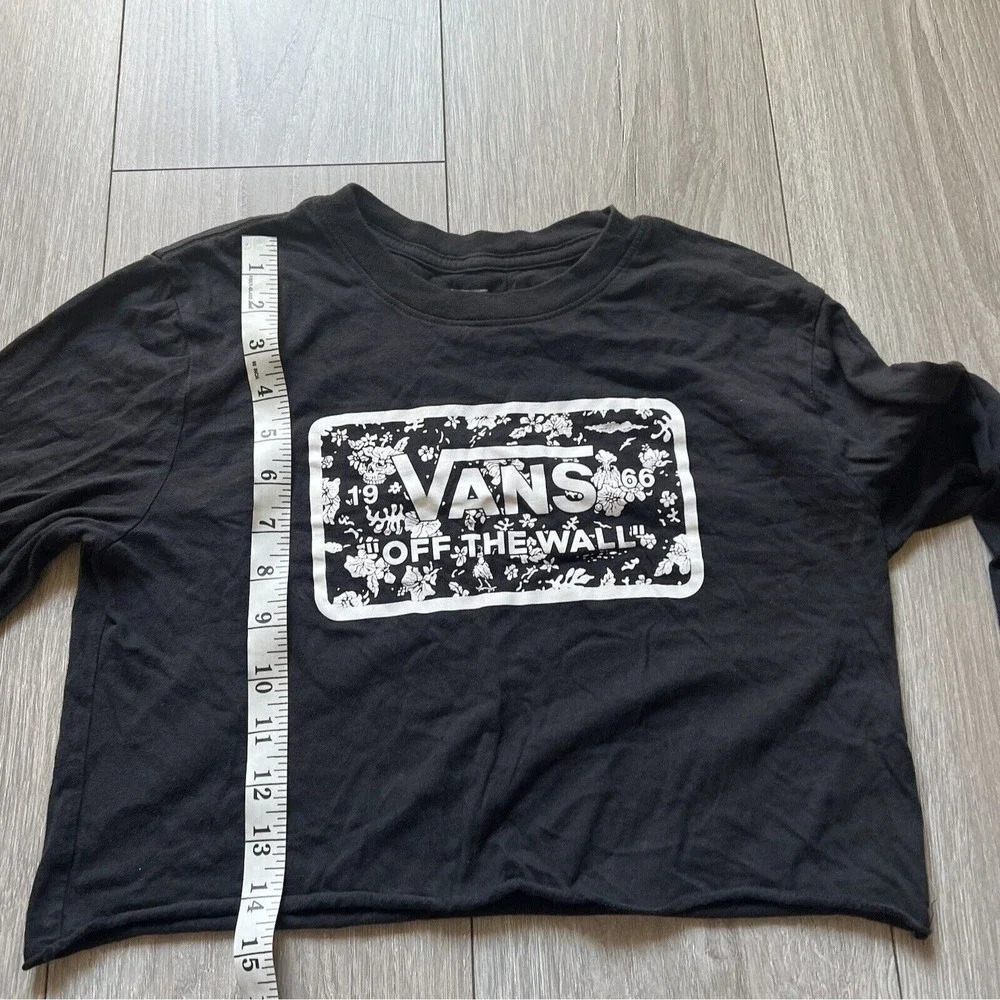 Vans Off the Wall Cropped Long Sleeve T-Shirt Tee Black Floral Skull Pattern - Picture 5 of 7